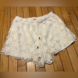 pinky pull on shorts women’s Medium Lacey Drawstring Casual Cream